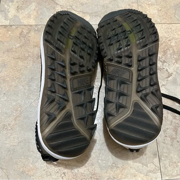 Nike Flyknit Racer - Picture 5 of 9